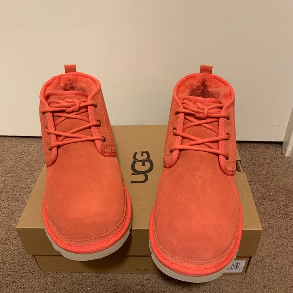 NIB UGG Neumel Boots - Picture 3 of 4